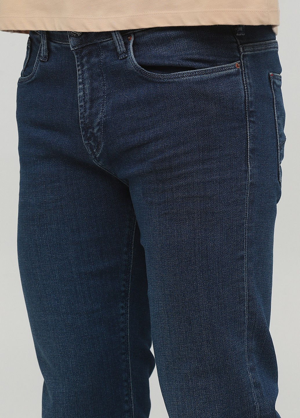 Синие демисезонные джинсы Emporio Armani