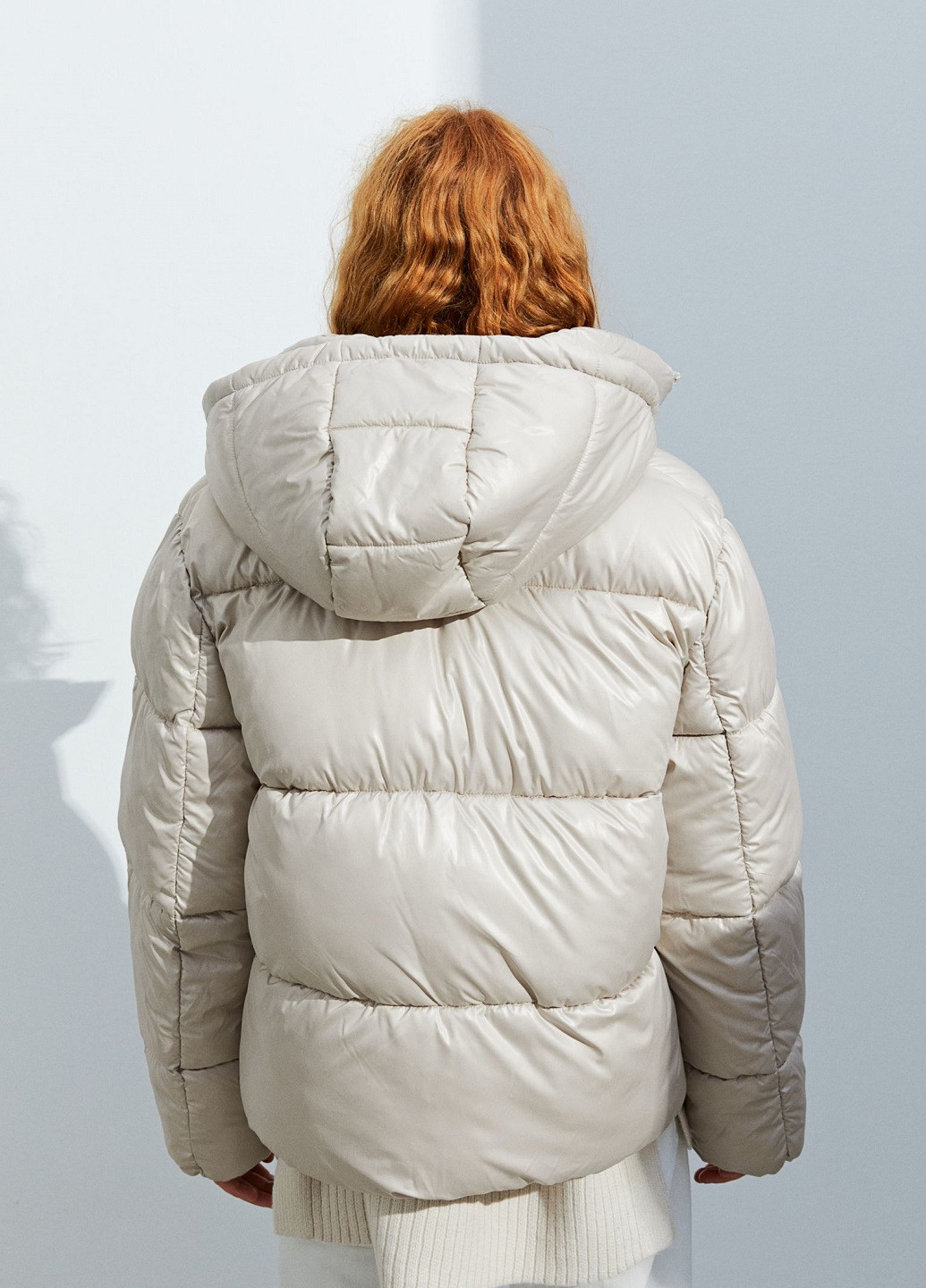 Молочная зимняя куртка H&M
