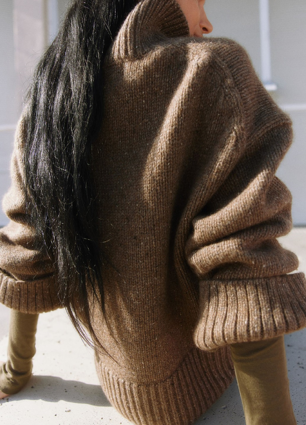 Коричневий демісезонний светр H&M