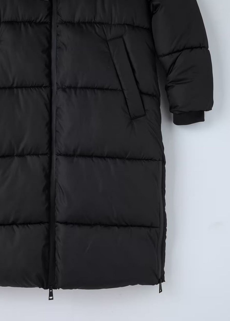 Черная зимняя пальто женщин Terranova