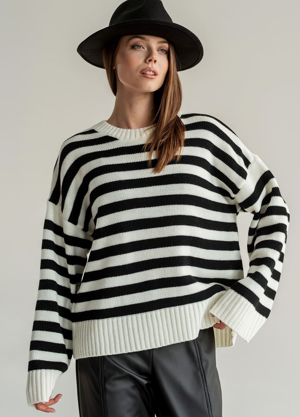 Білий літній білий светр у чорну смужку one size Maritel'
