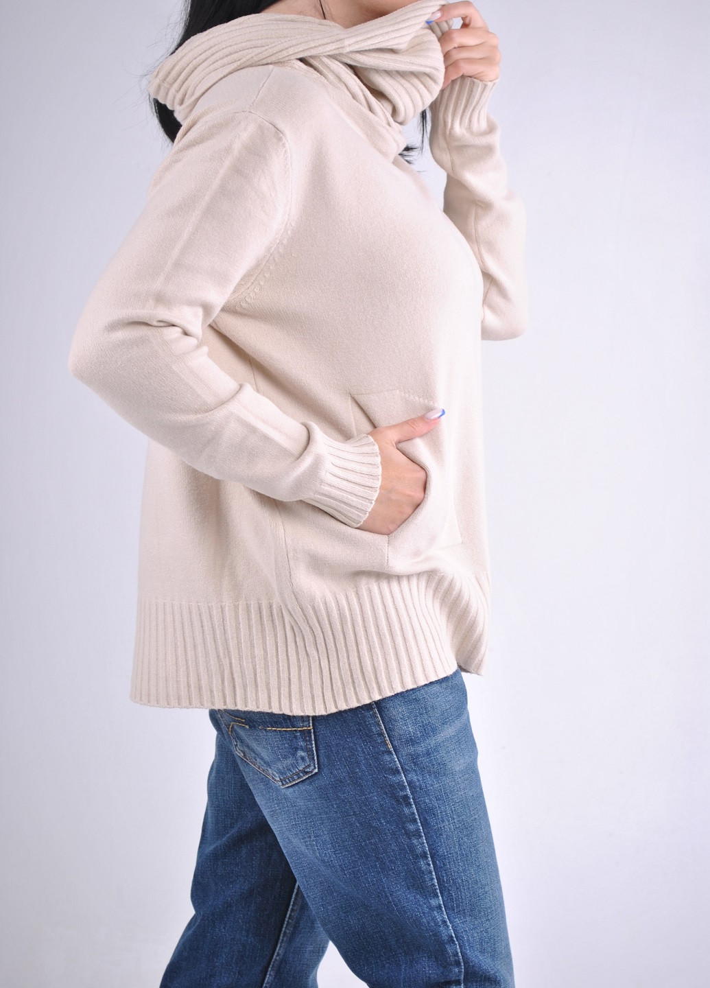 Молочный демисезонный свитер с хомутом Wool & Cashmere