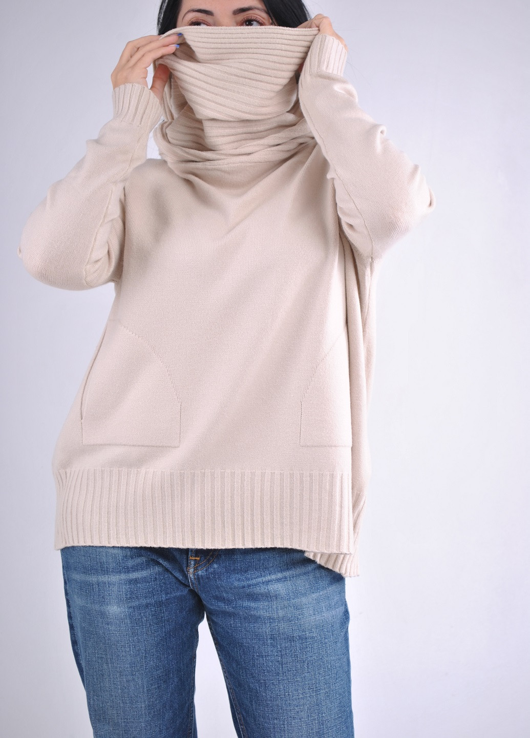 Молочный демисезонный свитер с хомутом Wool & Cashmere