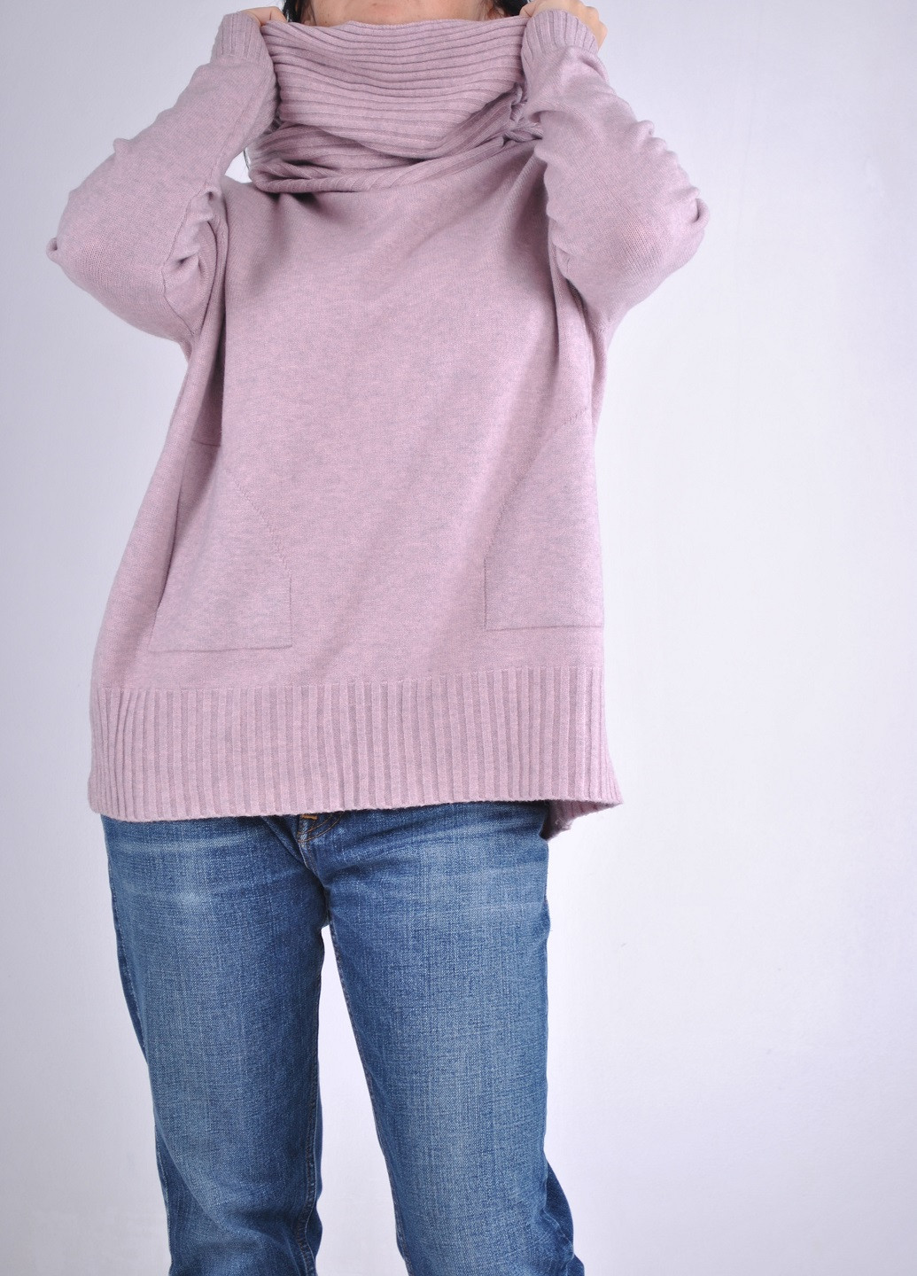 Пудровий демісезонний светр з хомутом Wool & Cashmere