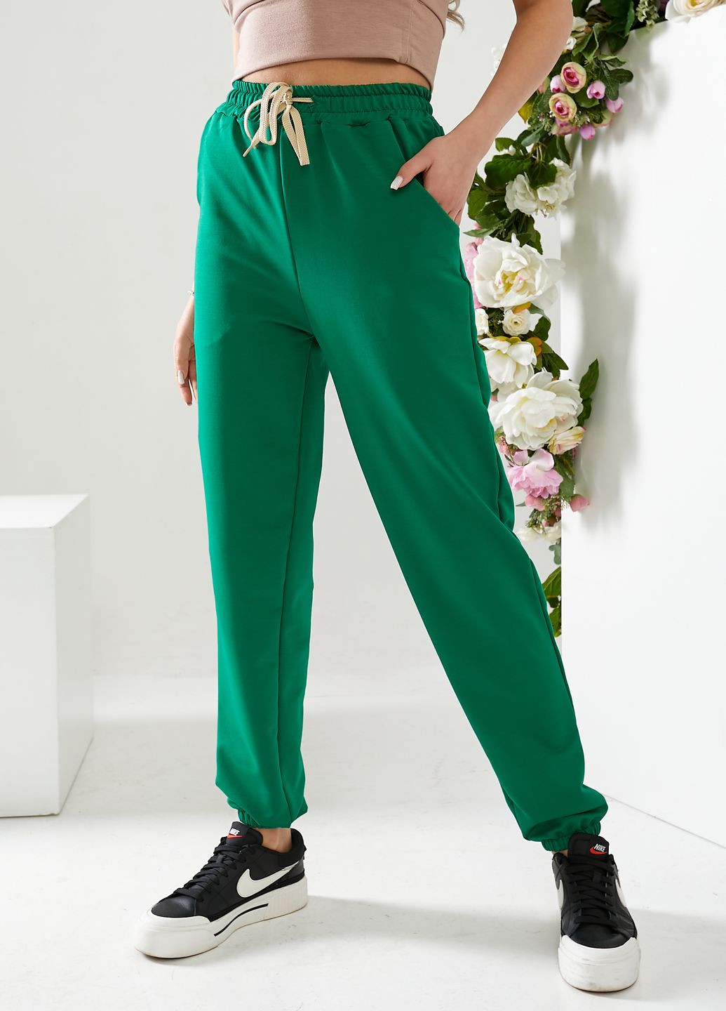 Зеленые повседневный демисезонные джоггеры брюки No Brand
