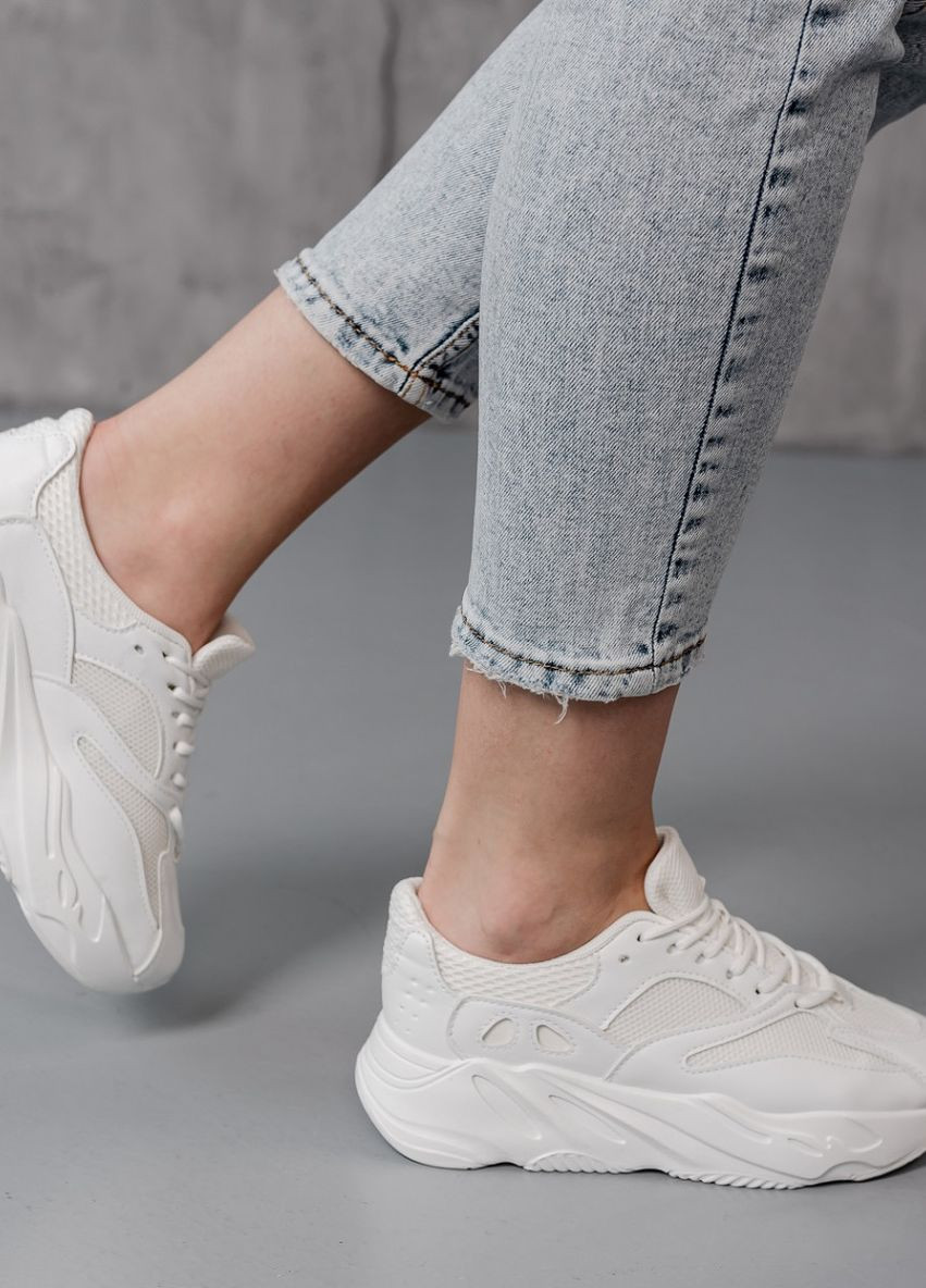 Білі осінні кросівки жіночі Fashion