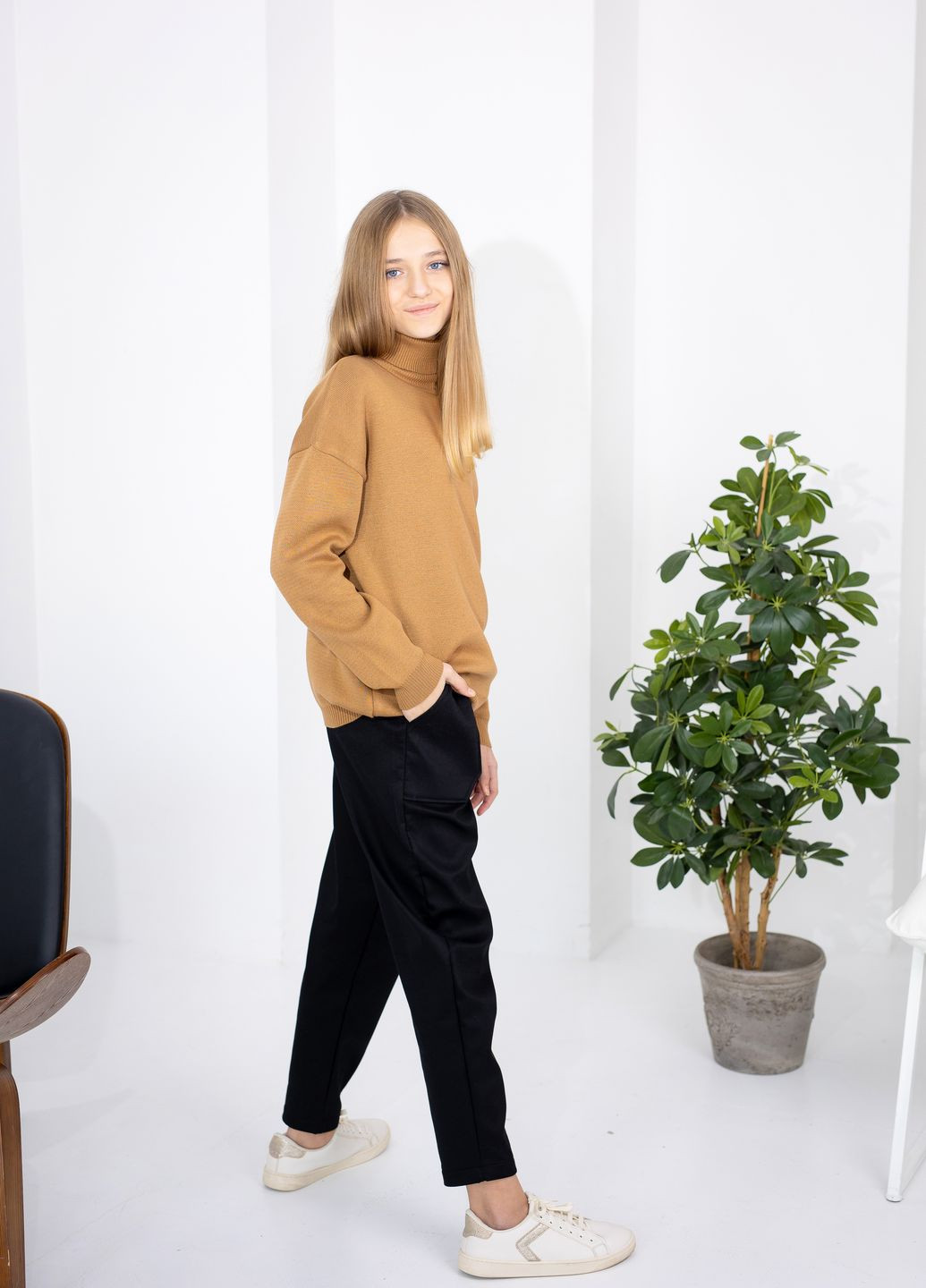 Бежевый демисезонный свитер Top Hat Kids