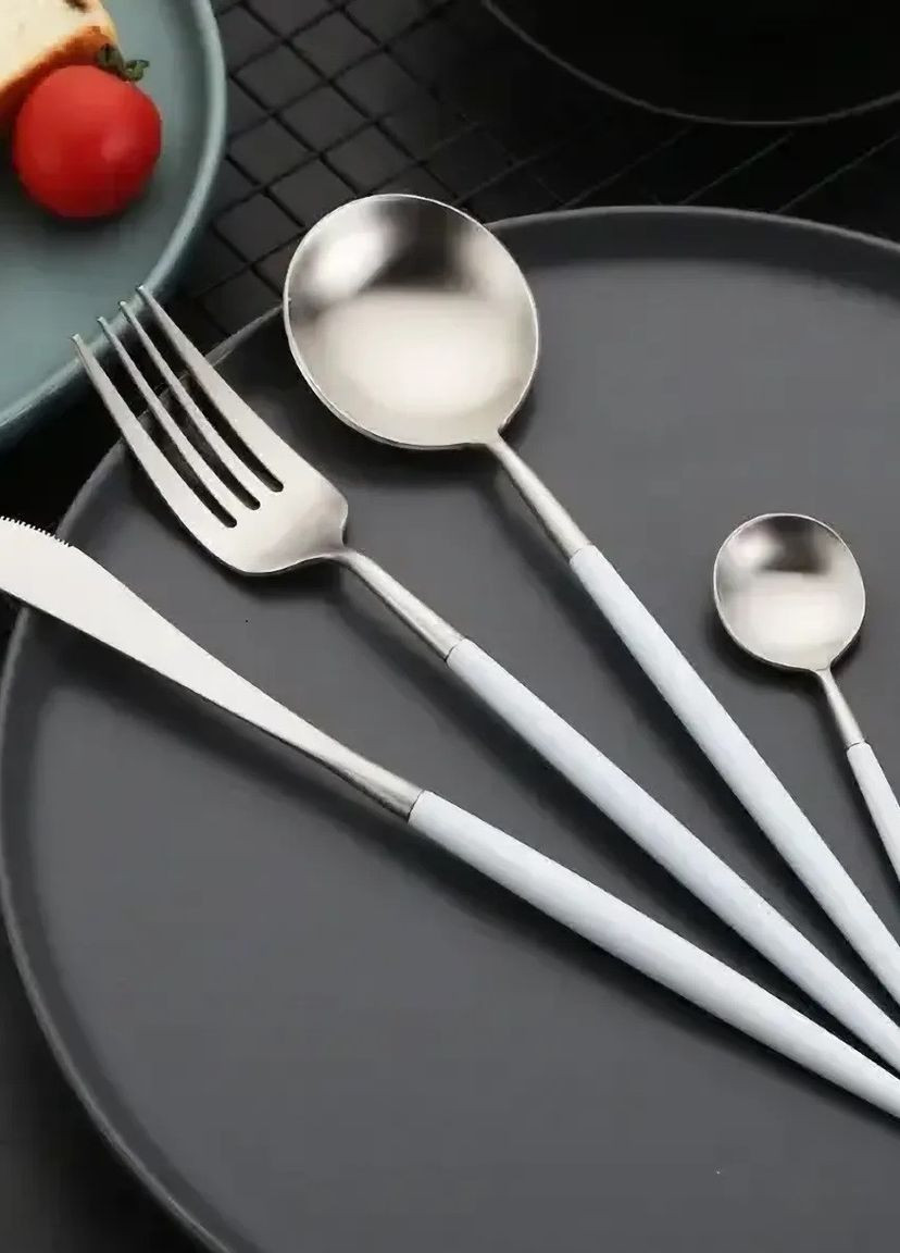 Нож столовый серебряного цвета с белой ручкой из нержавейки. Приборы для ресторанов и дома REMY-DECOR (267897110)