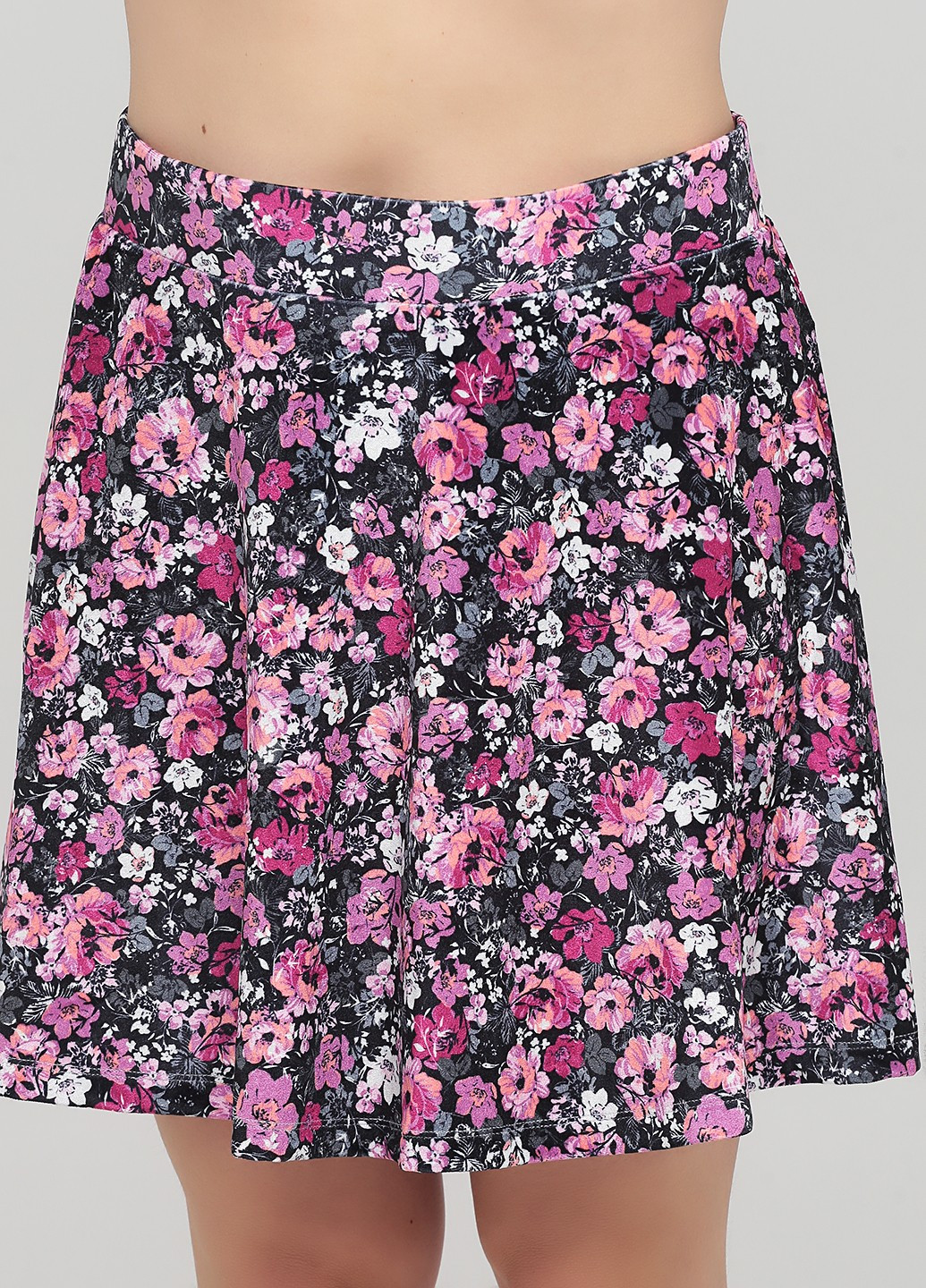 Черная цветочной расцветки юбка C&A