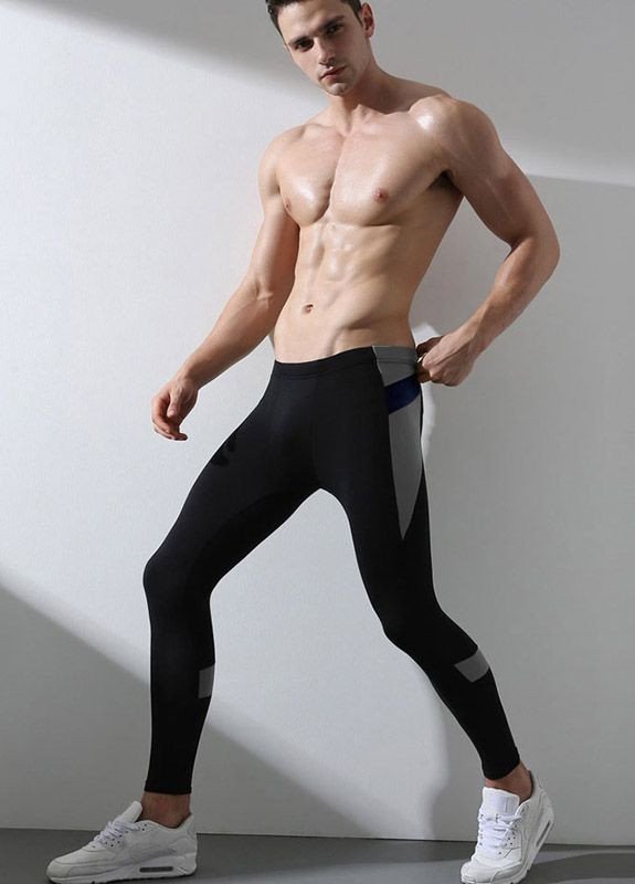 Черные демисезонные трикотажные спортивные брюки SuperBody