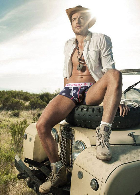 Трусы плавки мужские Pink Hero (267927999)