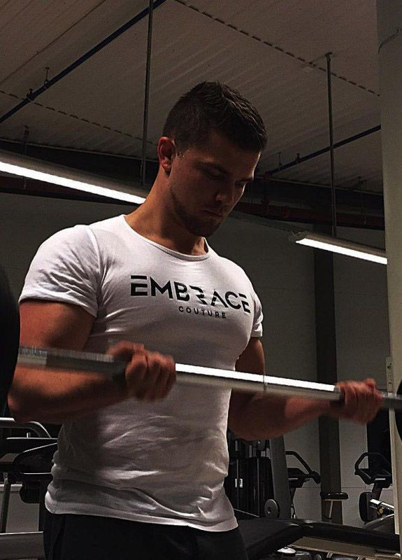 Белая мужская футболка Flyfirefly