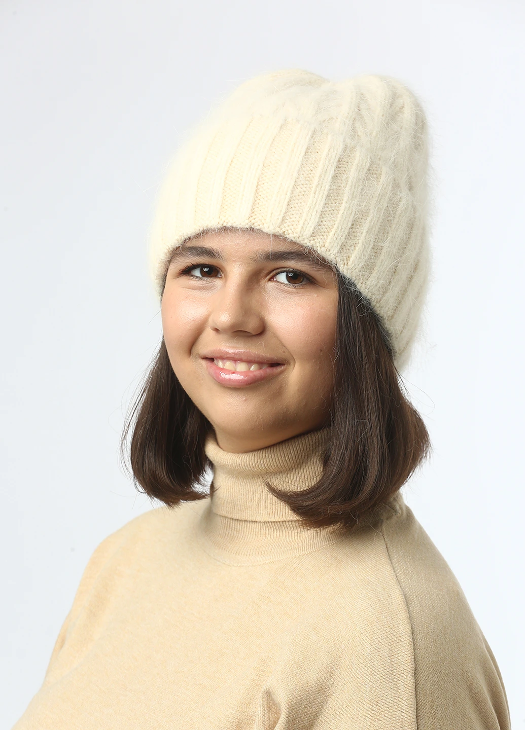 9079 Шапка ангорова "Флорес" F-08 Молочний 56р. Anmerino (268041805)