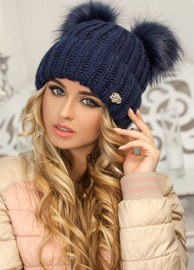 Шапка с двумя бубонами Людисия Braxton (268125686)