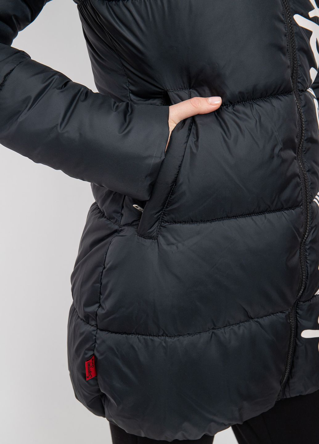 Черная демисезонная черная стеганая куртка на синтепоне Supreme Grip