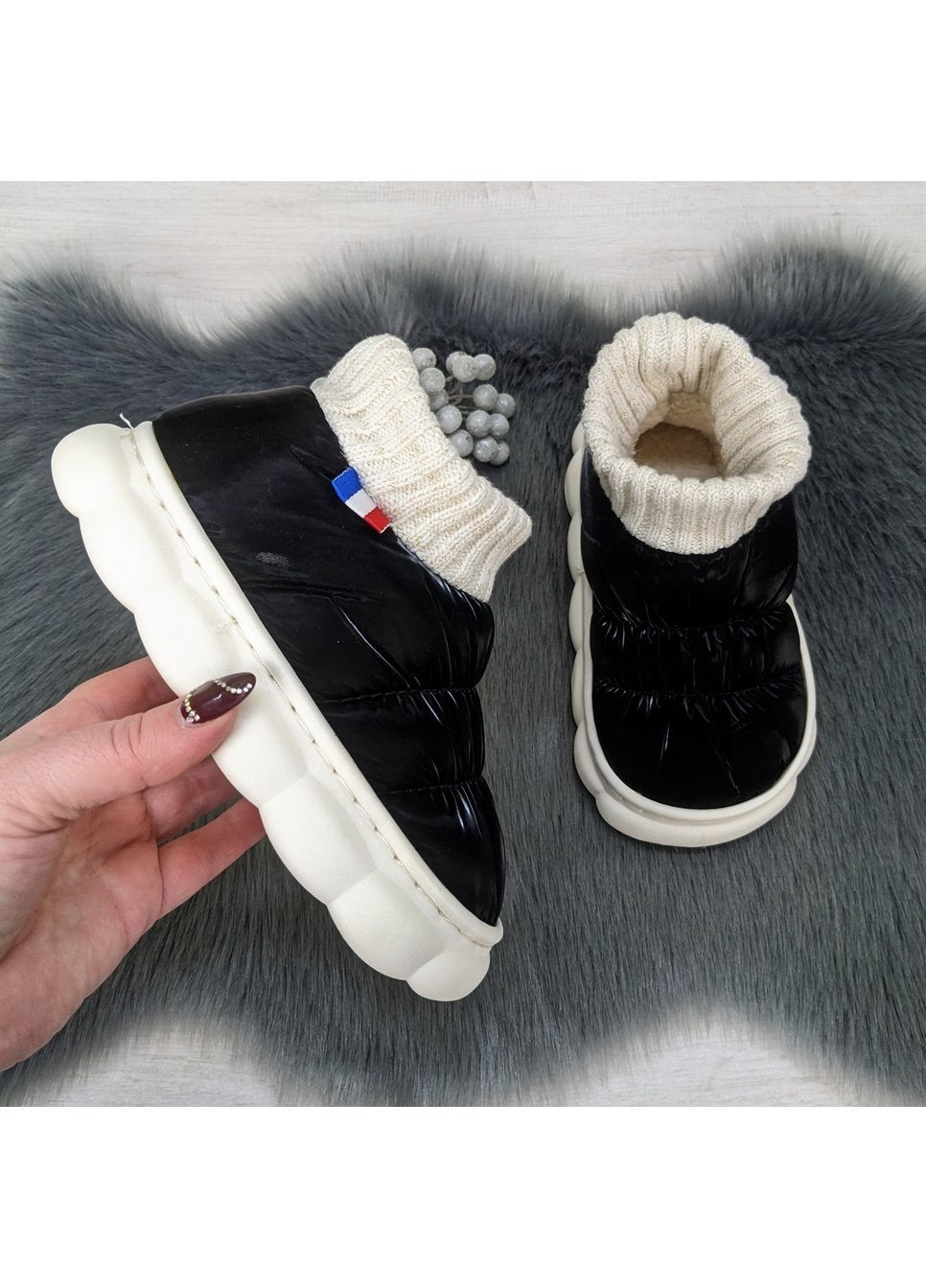 Черные тапочки чуни детские высокие Lion