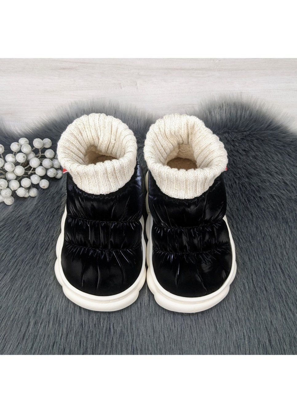 Черные тапочки чуни детские высокие Lion