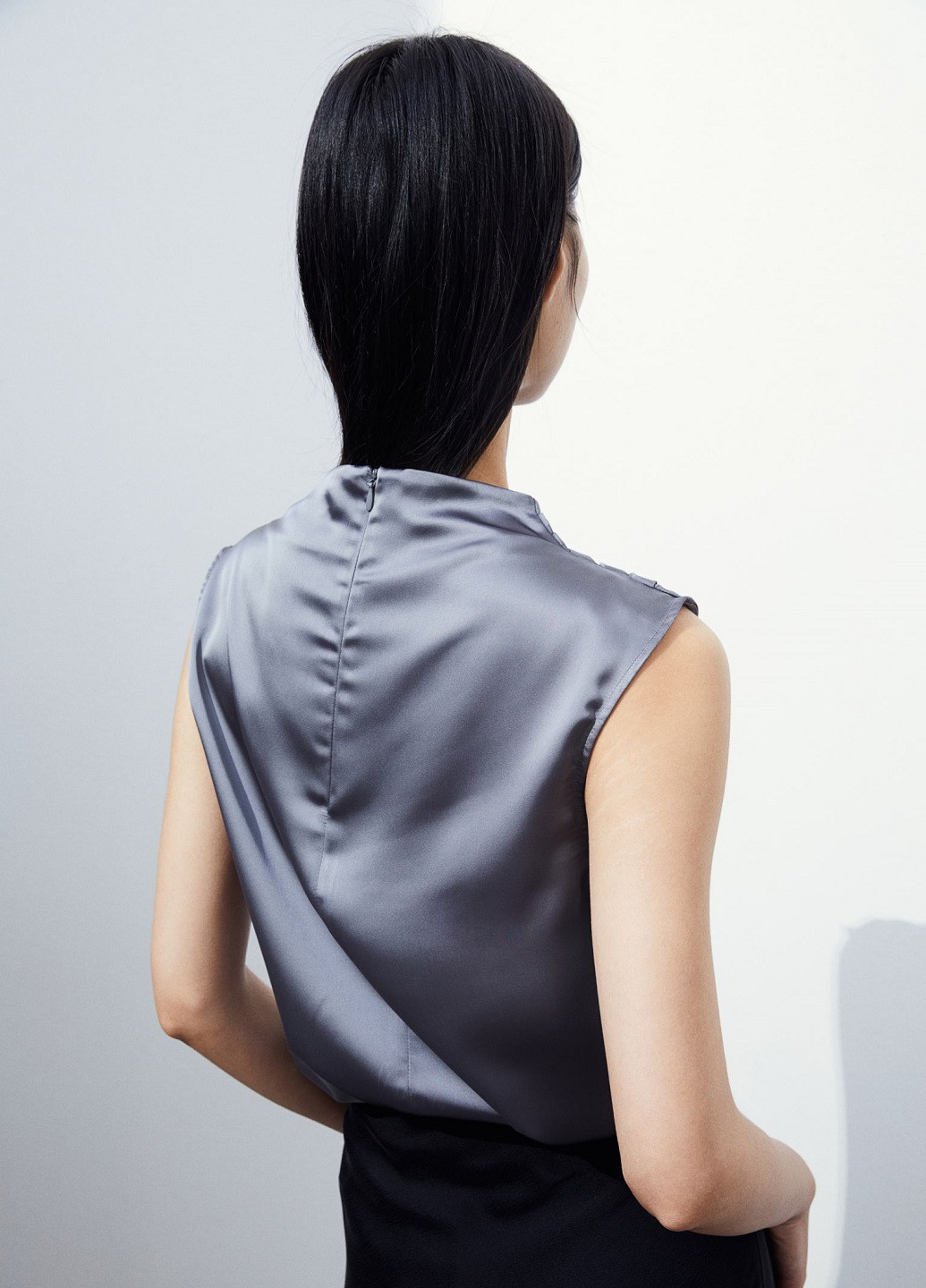 Серебряная летняя блузка H&M