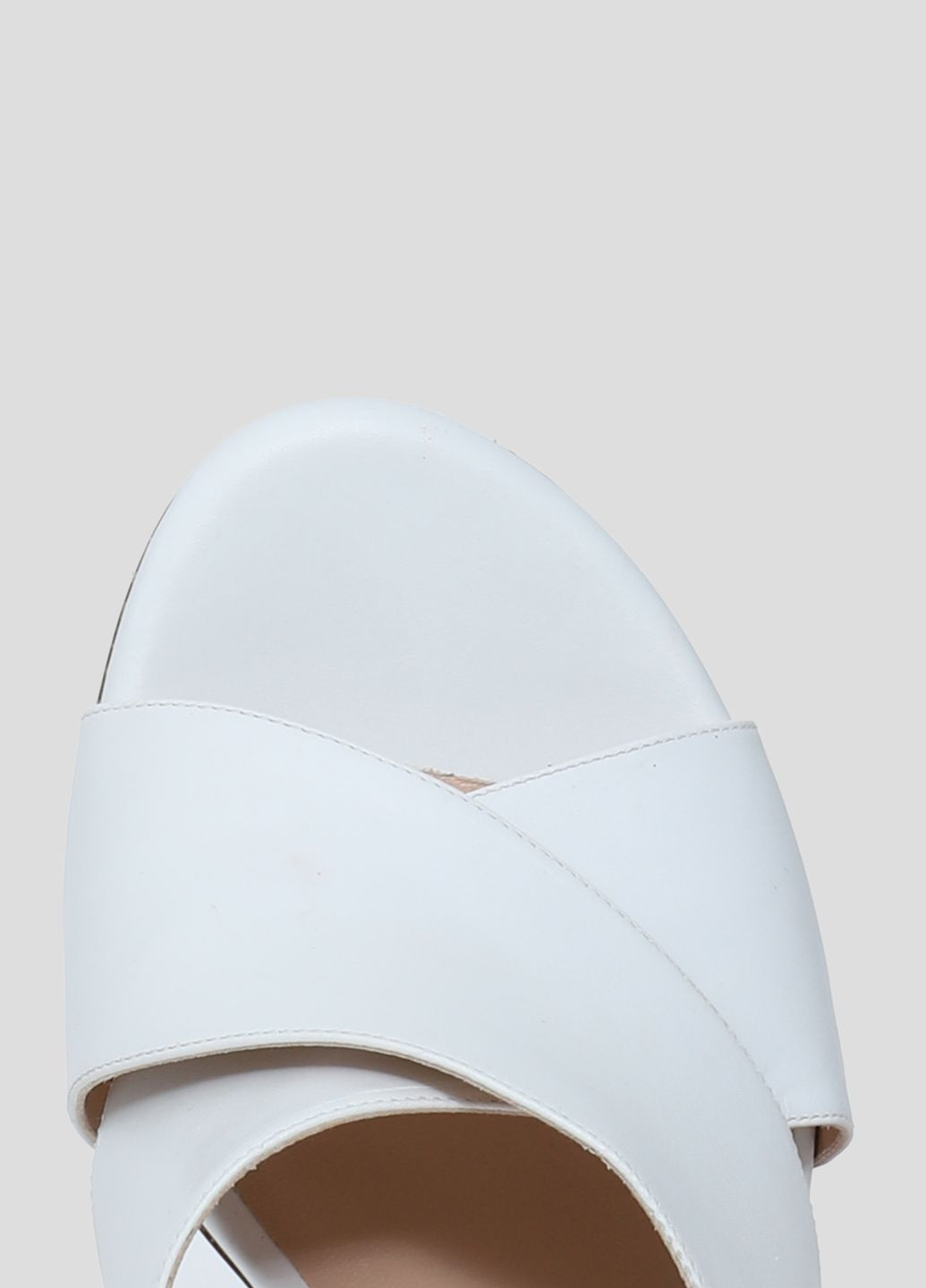 Белые белые кожаные шлепанцы на каблуке Stuart Weitzman