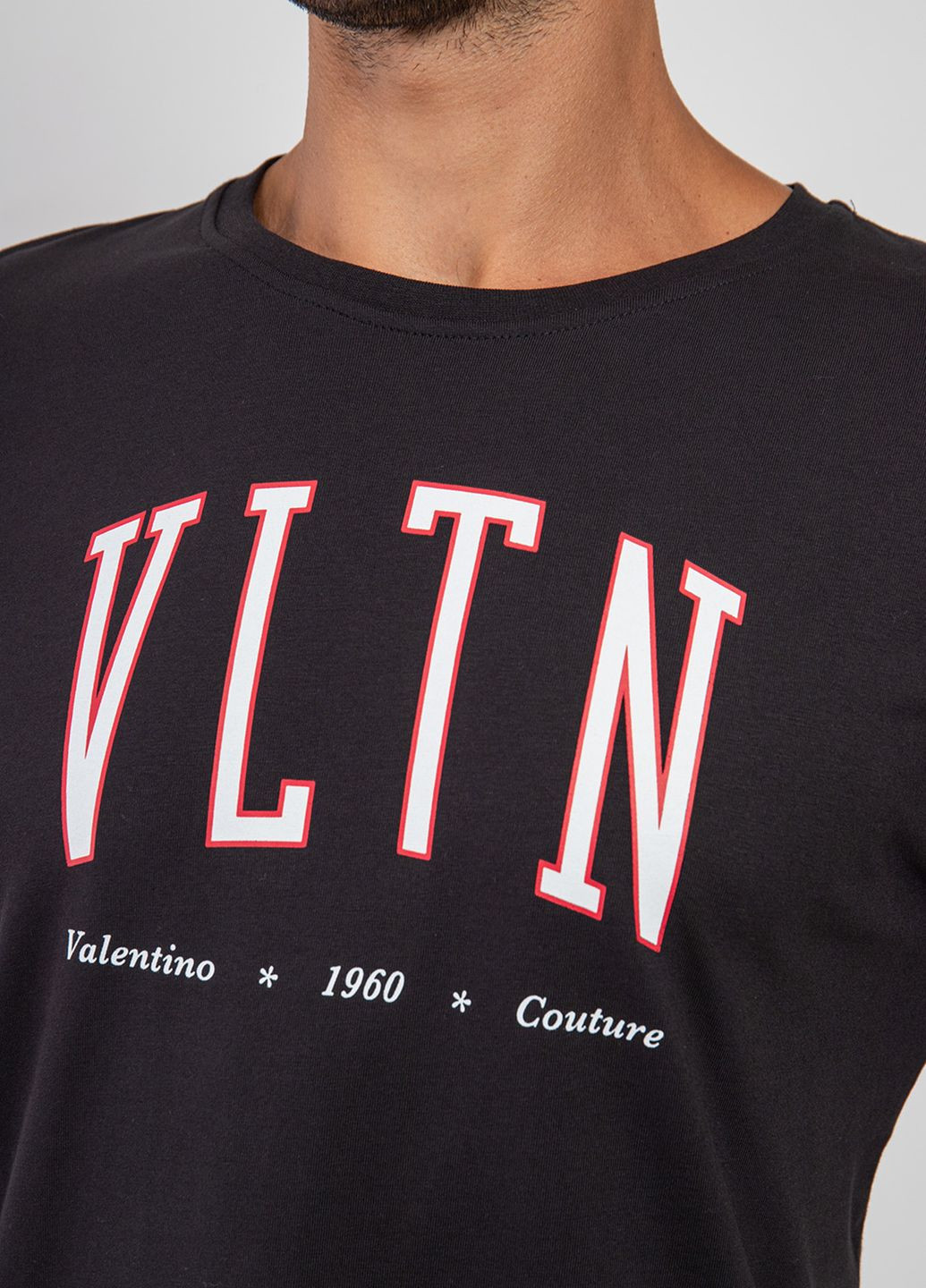 Черная черная хлопковая футболка с логотипом Valentino
