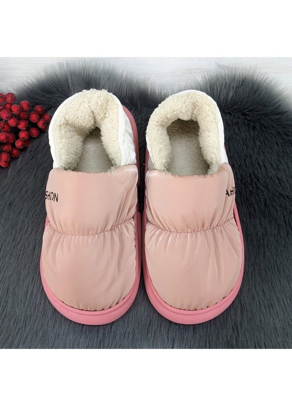 Тапочки жіночі чуні закриті плащівка на хутрі Lion (268454605)