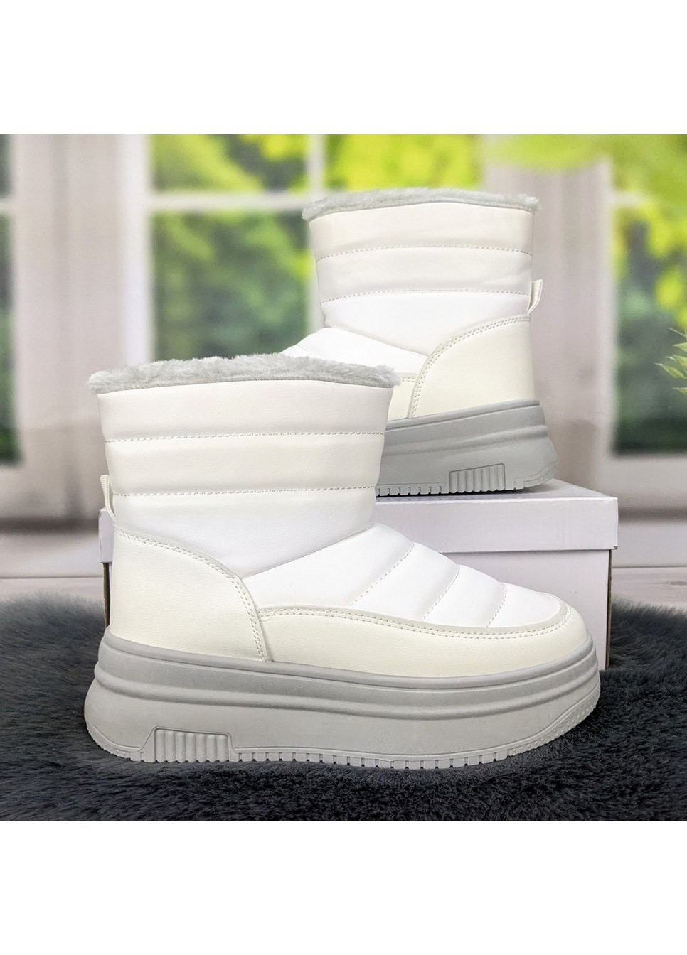 Белые сапоги дутики женские на меху эко-кожа Stilli на молнии