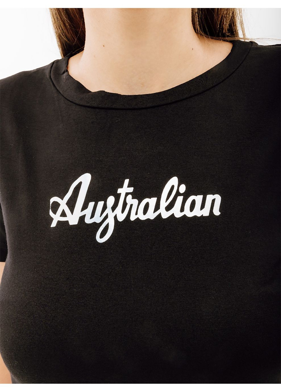 Черная летняя женская футболка cotton tee holographic logo черный Australian