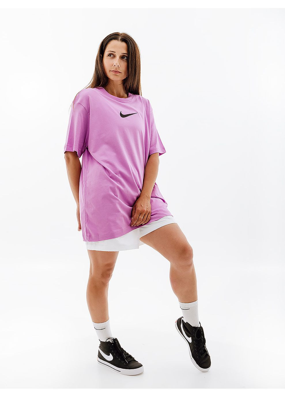 Фіолетова літня жіноча футболка w nsw tee bf ms фіолетовий Nike