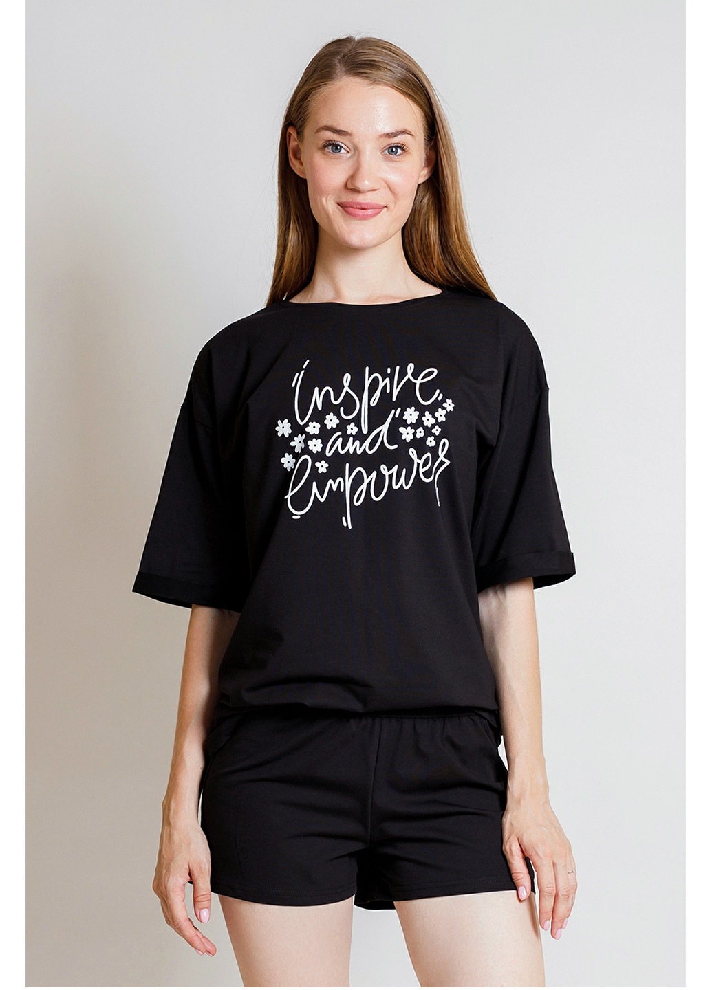 Чорна всесезон комплект жіночий (футболка та шорти) футболка + шорти Kosta 2626-2