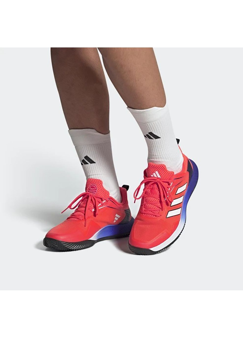 Червоні Осінні кросівки чол. defiant speed clay червоний adidas