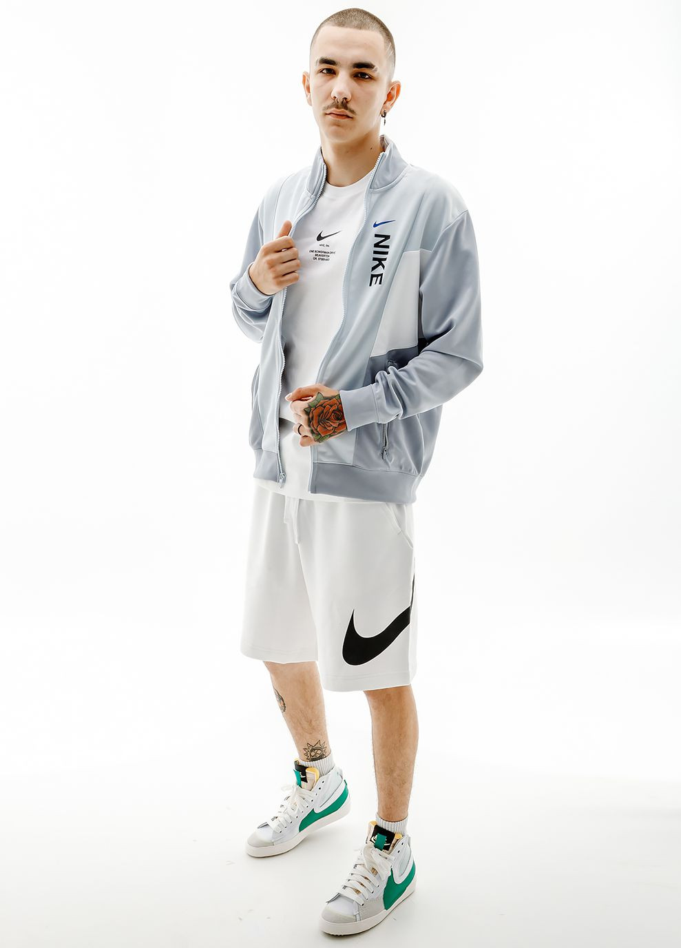 Серая демисезонная мужская куртка m nsw hybrid pk tracktop серый Nike