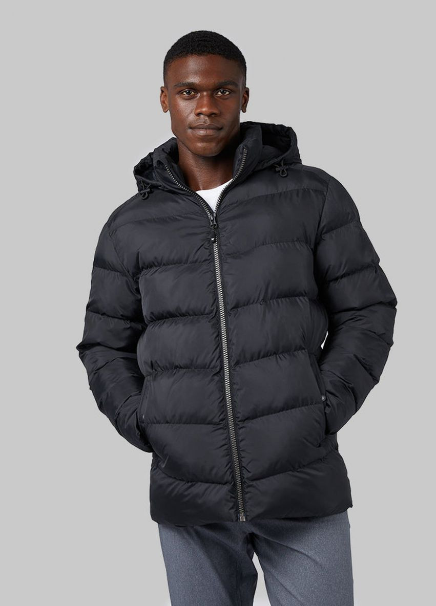 Черная зимняя куртка 32 Degrees зимова M4074P black
