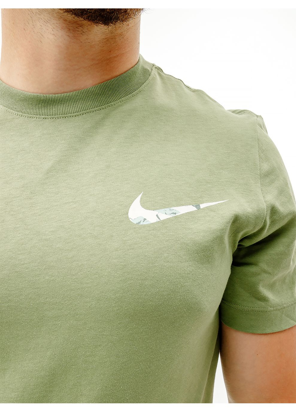 Зелена чоловіча футболка m nsw tee club+ hdy prnt swsh зелений Nike