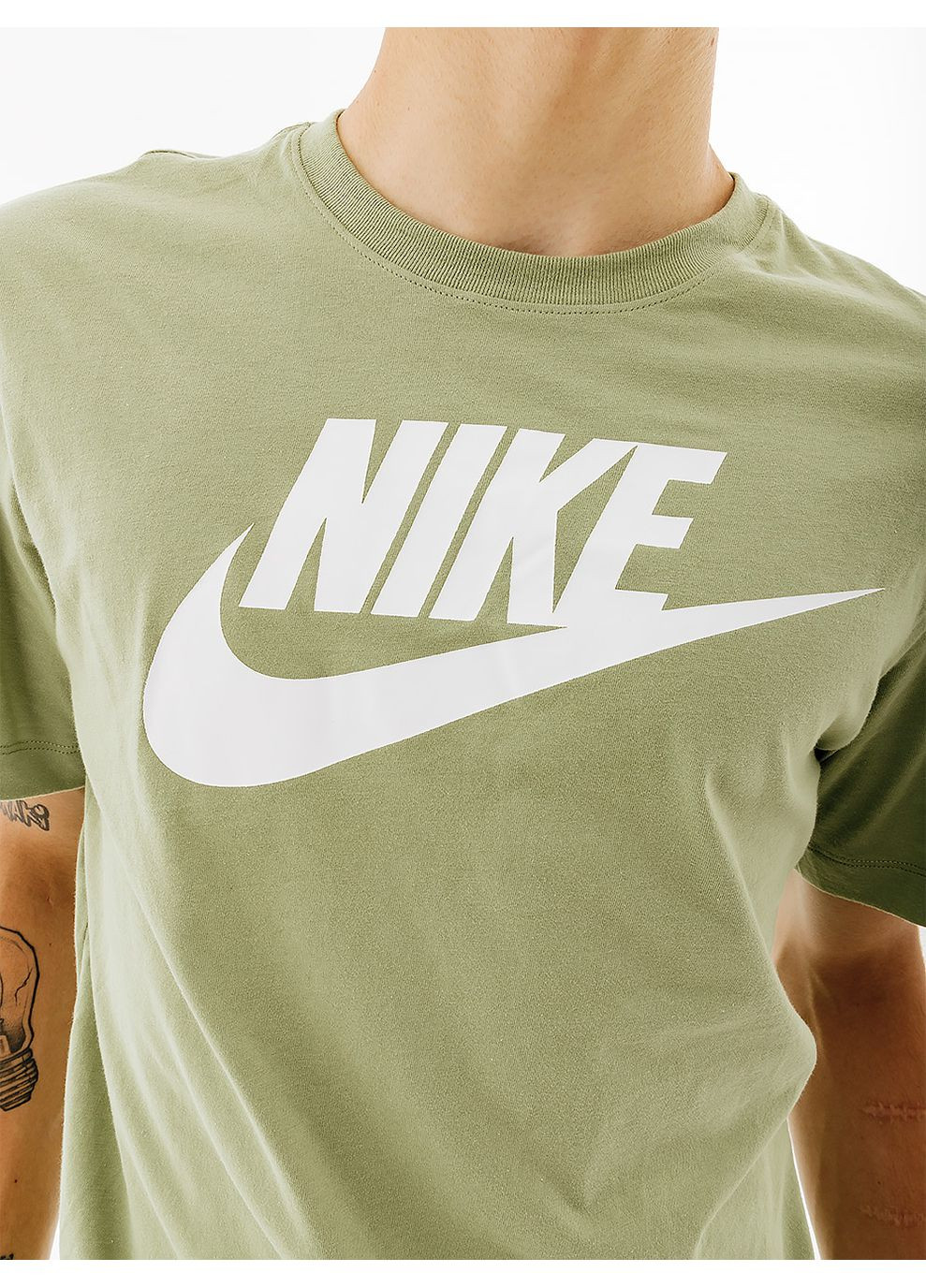 Зелена чоловіча футболка m nsw tee icon futura зелений Nike