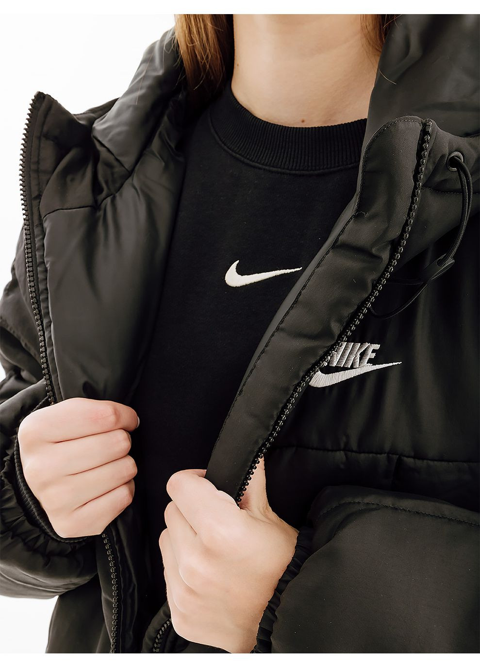 Чорна демісезонна жіноча куртка clsc puff чорний Nike
