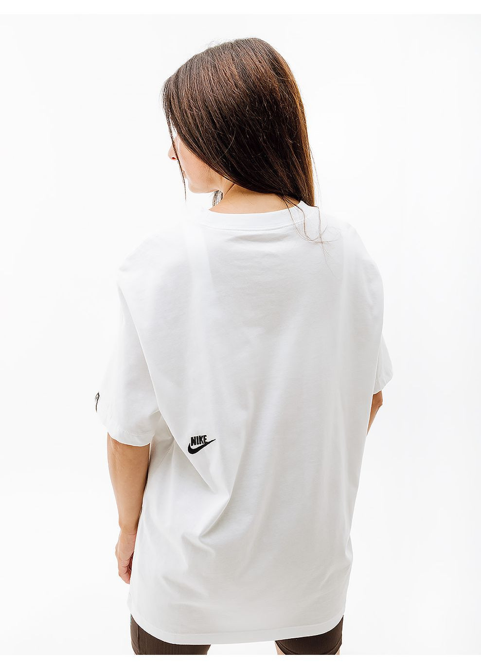 Біла літня жіноча футболка w nsw tee bf sw білий Nike