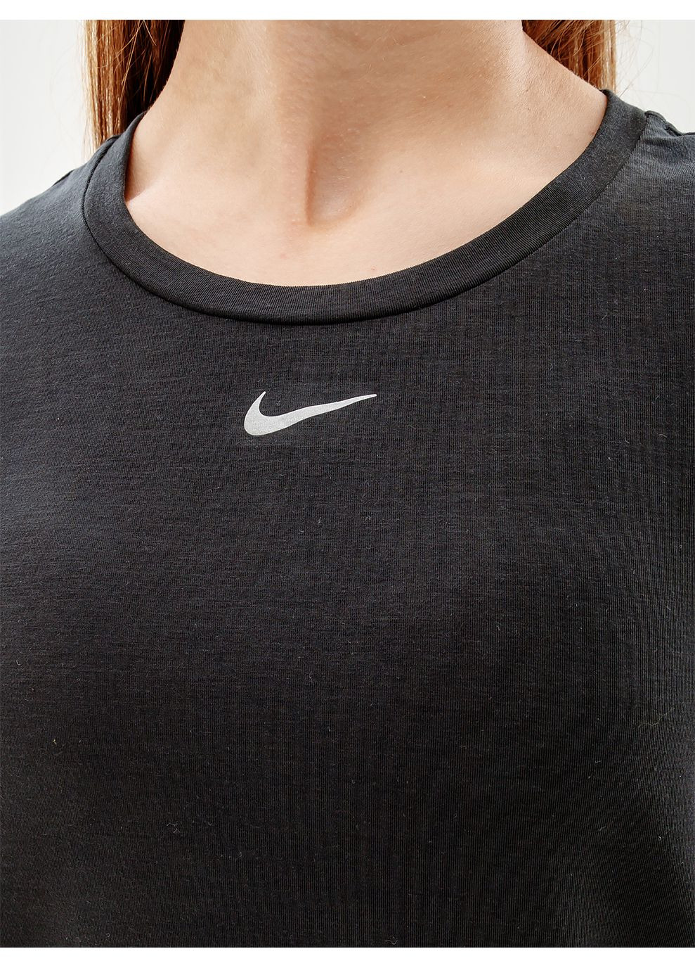 Чорна літня жіноча футболка w nk one luxe df ss std top чорний Nike