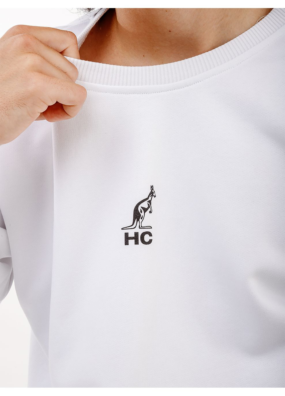 Белая мужская футболка mixing chaos crewneck белый Australian