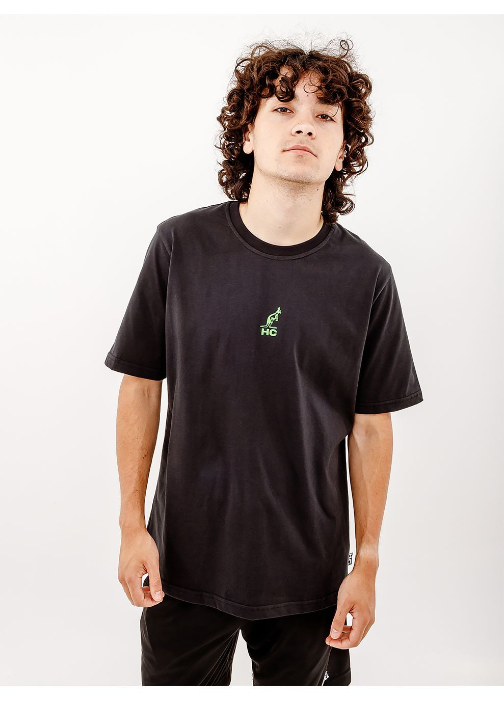 Черная мужская футболка uwilldie23 cotton tee черный Australian