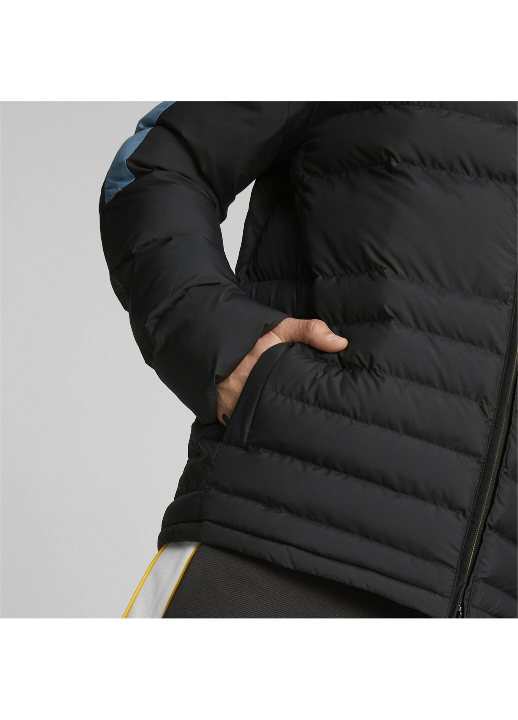Чорна демісезонна куртка porsche legacy eco-lite jacket Puma