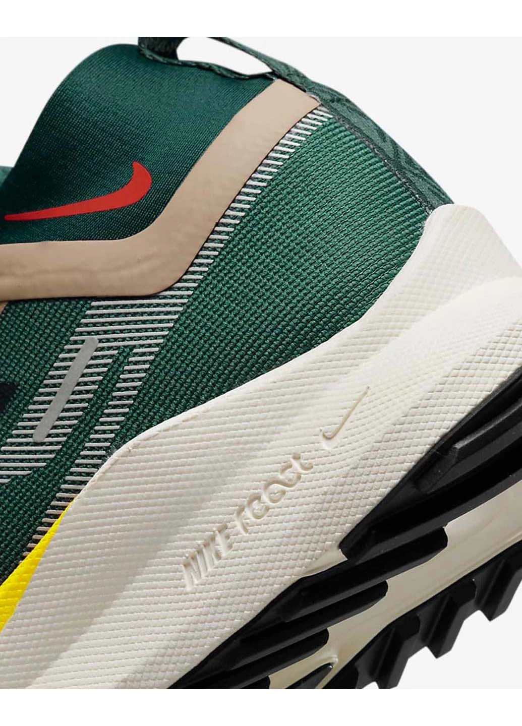 Цветные демисезонные кроссовки react pegasus trail 4 gtx Nike