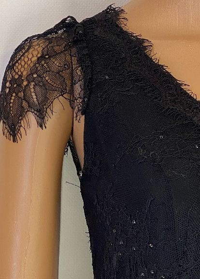 Черное вечернее платье с открытой спиной Mascara с цветочным принтом