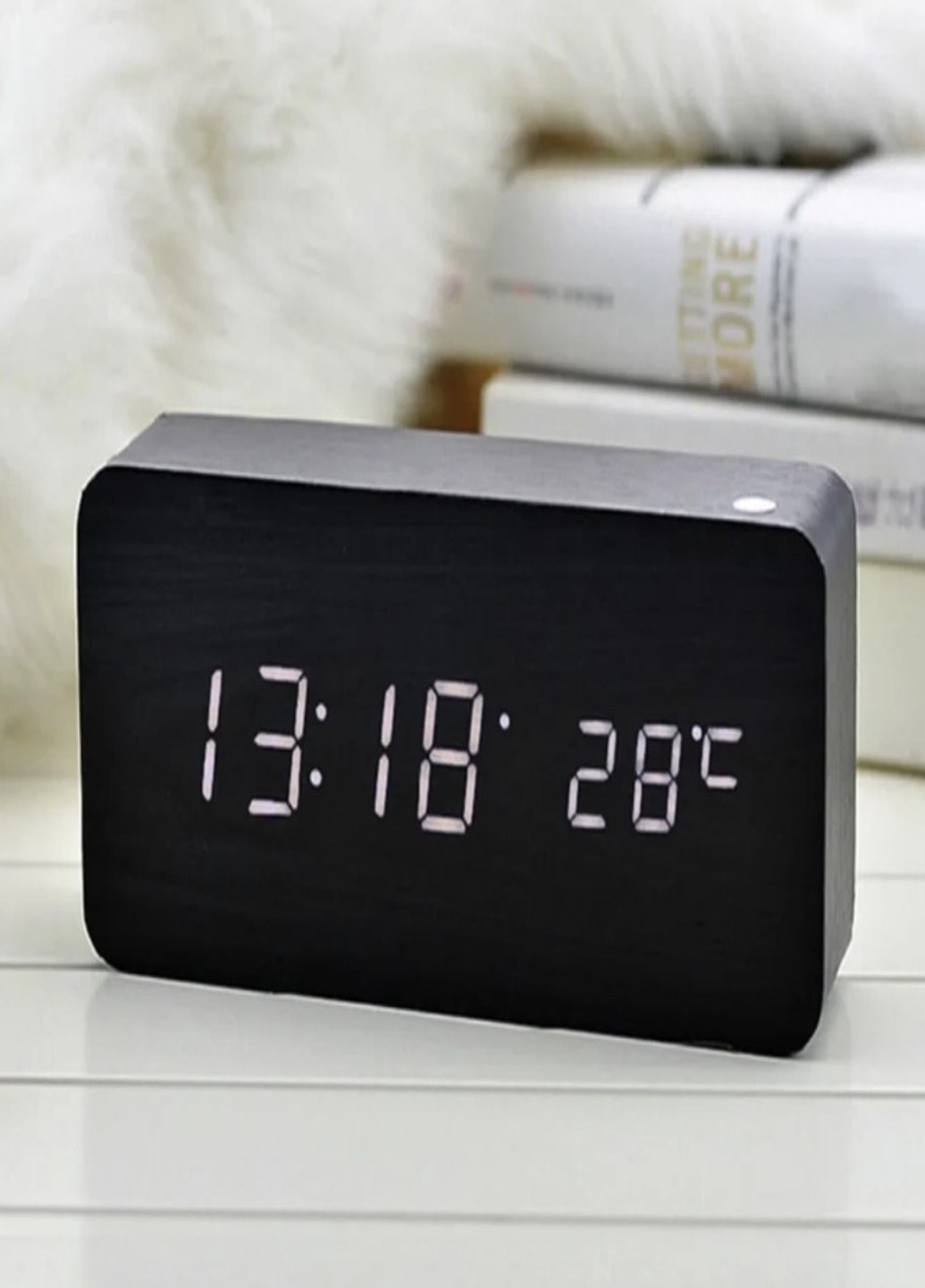 Часы электронные с термометром -862 с белым циферблатом VST (269696691)