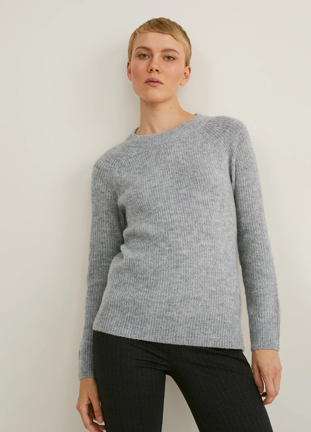 Сірий демісезонний светр в складі з вовною C&A