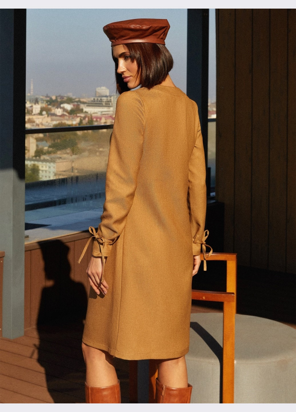 Бежевое бежевое платье а-силуэта со шнуровкой Dressa