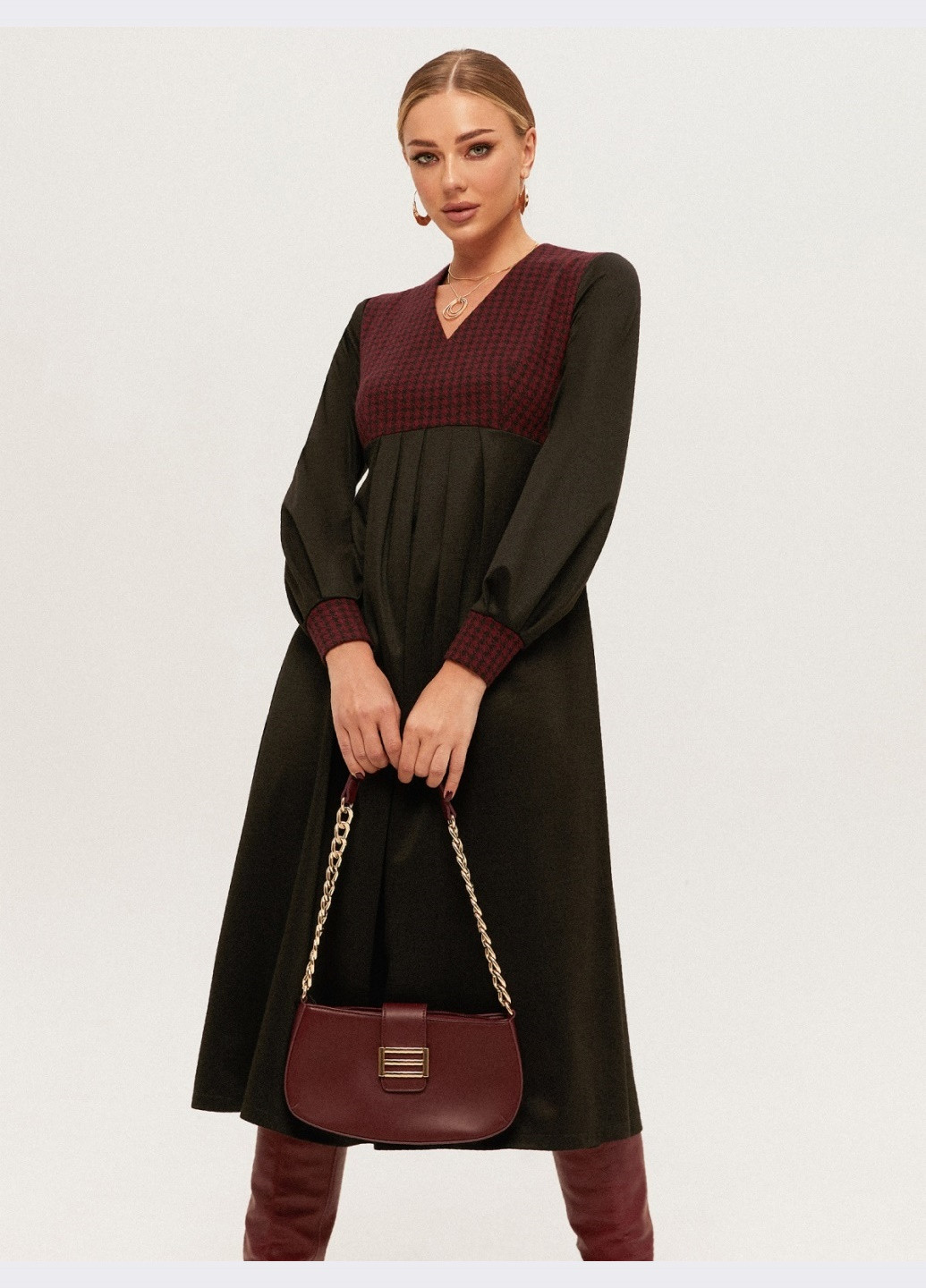 Чорна чорна сукня-міді з розкльошеною спідницею Dressa