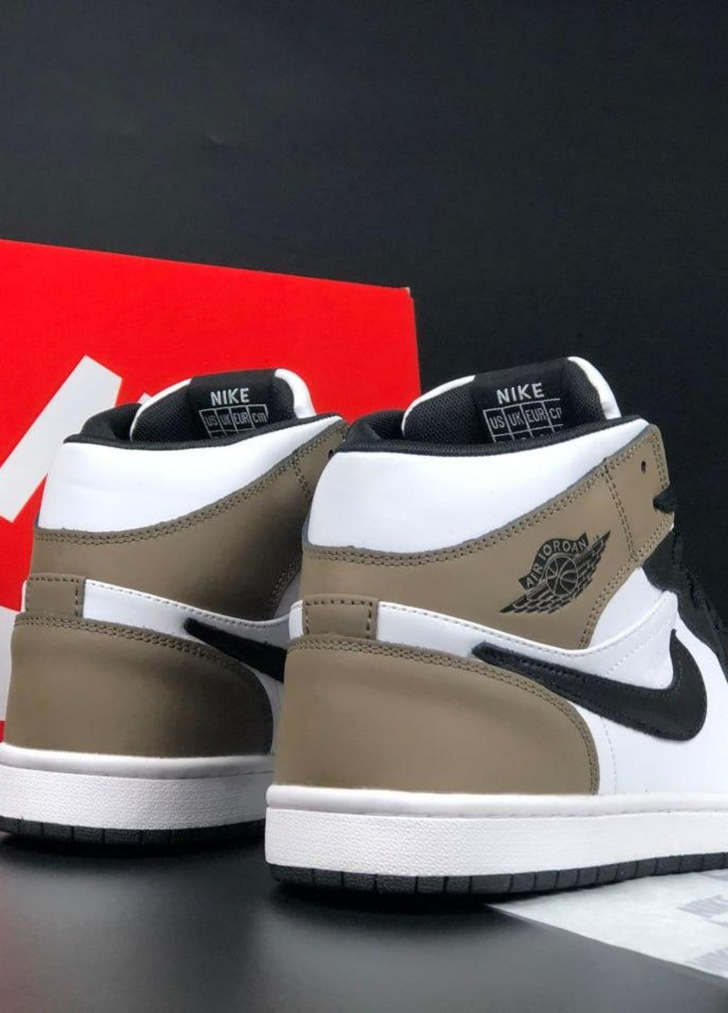 Черные зимние черные с белым\коричневым мужские кроссовки No Brand