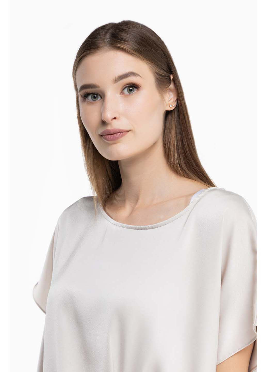 Бежевая блузка Esay