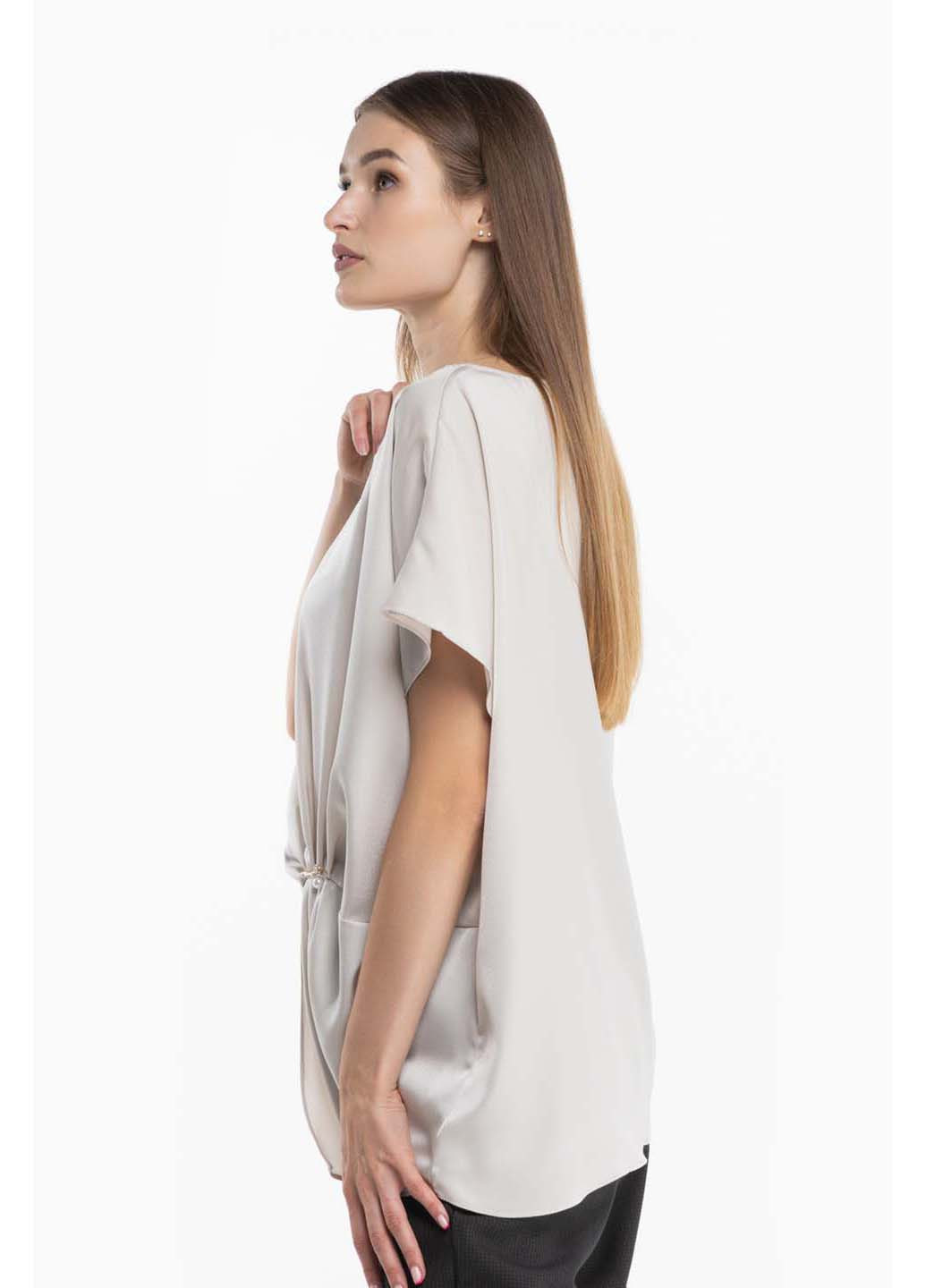 Бежевая блузка Esay