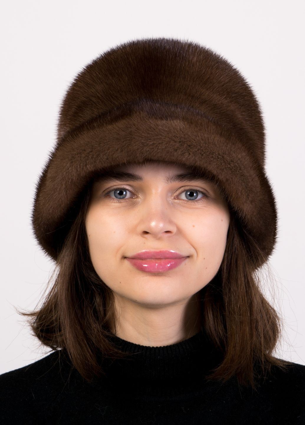 Жіночий норковий капелюх Меховой Стиль чарли (270365803)